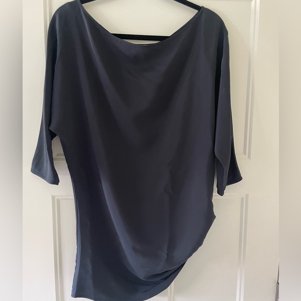 Elizabeth and Janae’s 100% silk 3/4 sleeve asymmetrical top